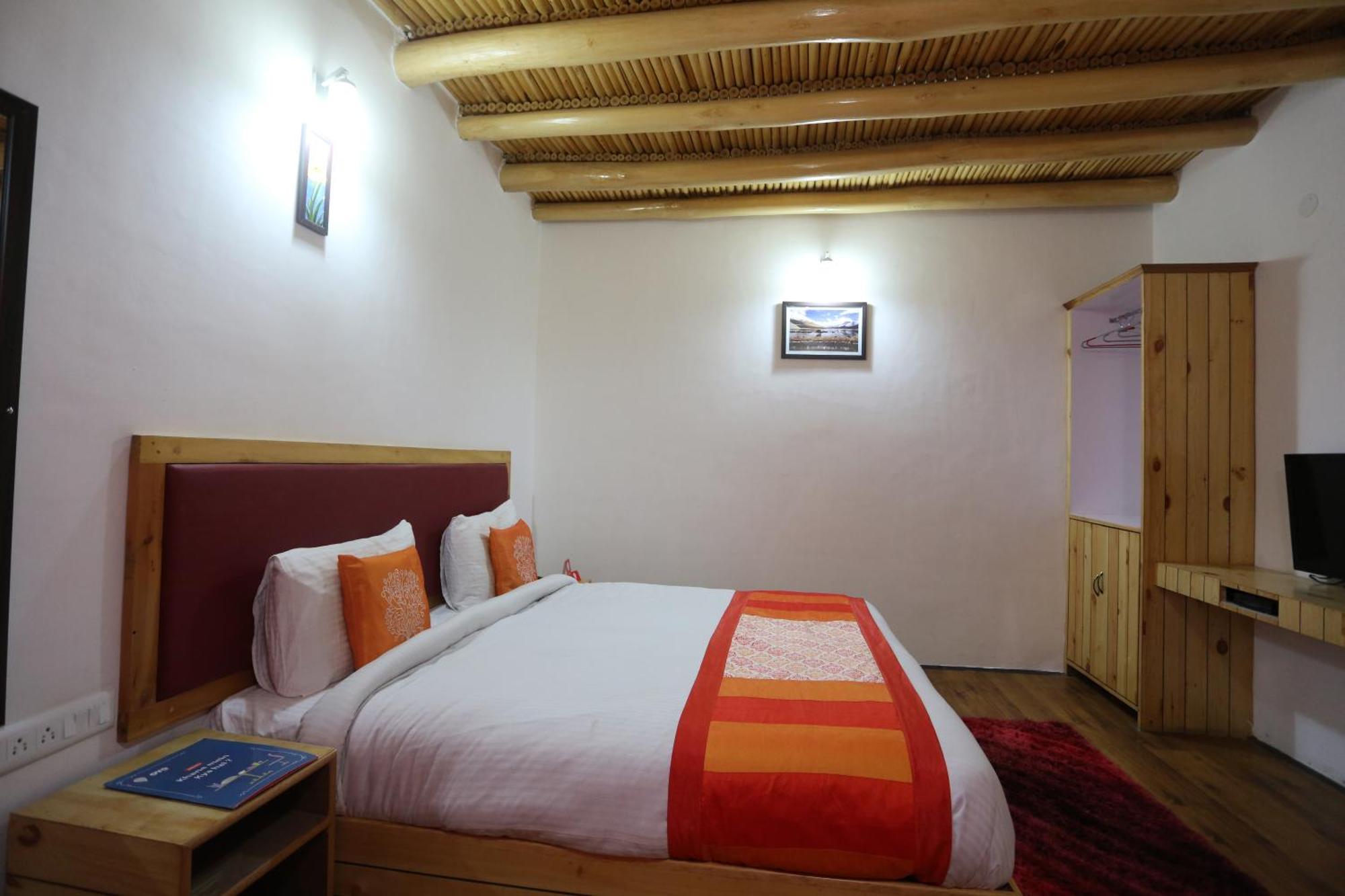 Hotel Lhalingkha Лех Екстериор снимка